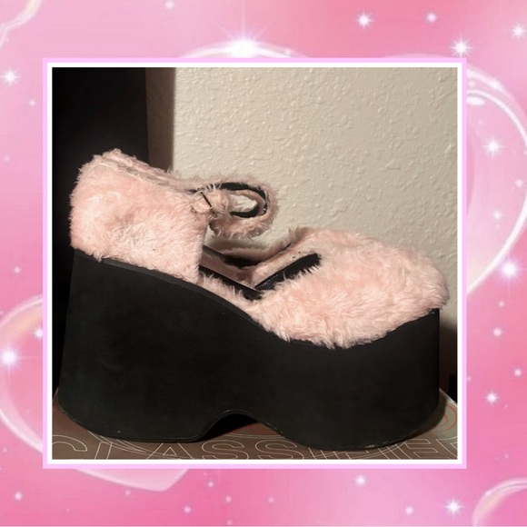 Vintage 90s Chunky Platform Sandals - Picture 2 of 3